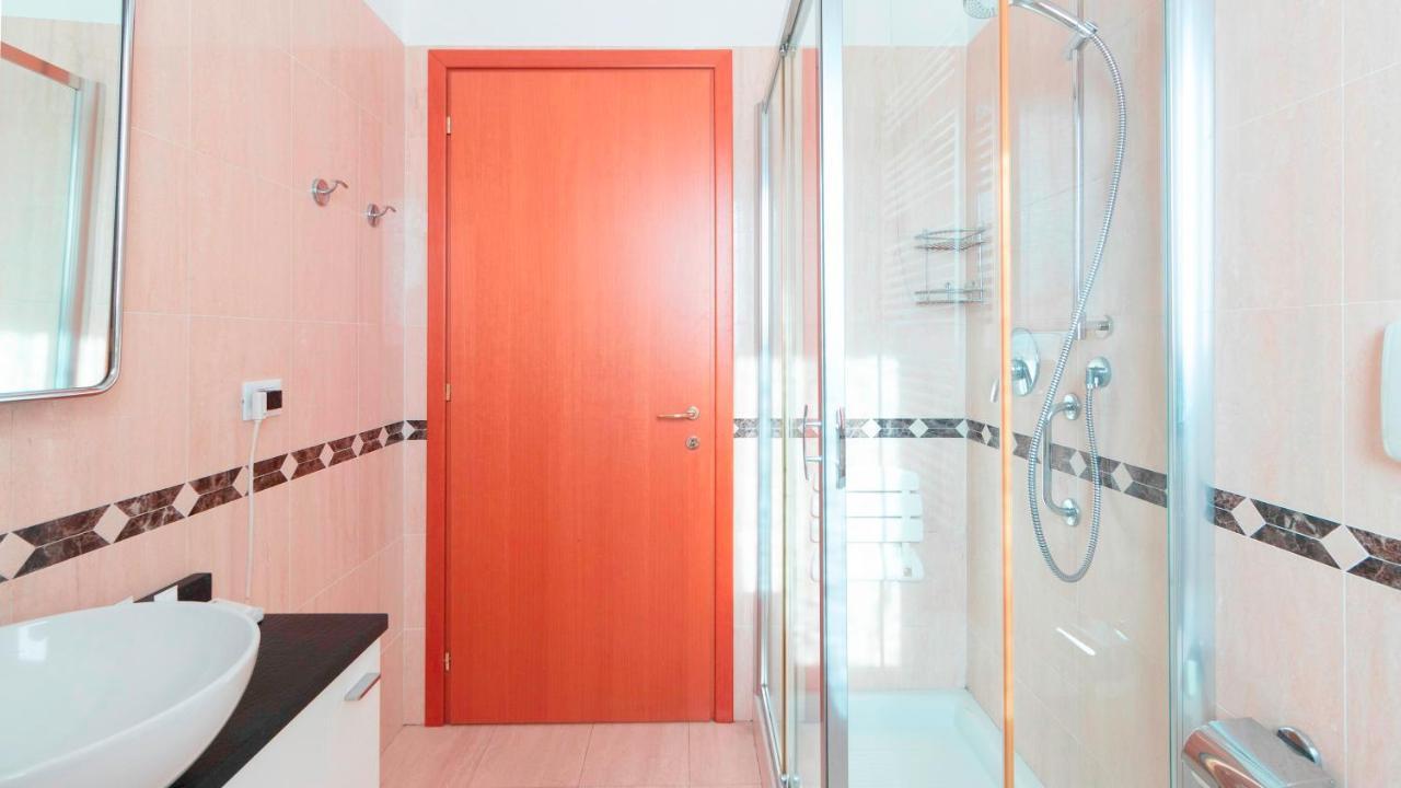 Italianway - Tolstoi 1 Apartment Milan Luaran gambar